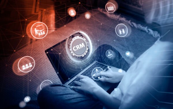 CRM, Landing Pages y Automatización
